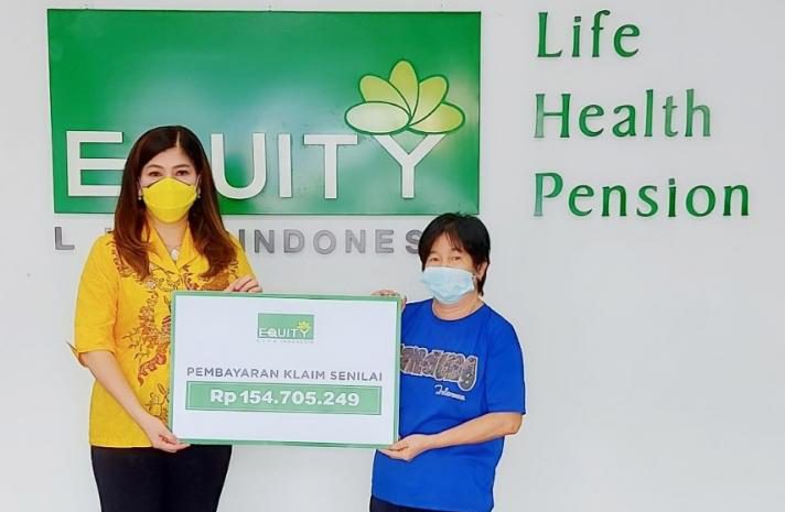  Equity Life Indonesia Bayarkan Klaim Nasabah di Palembang