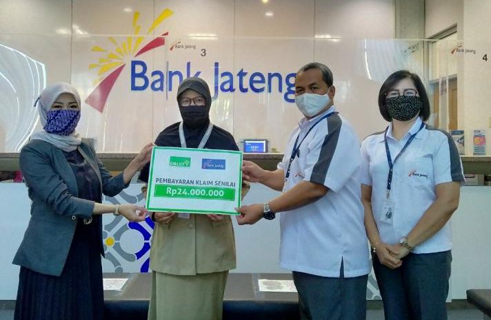  Equity Life Indonesia dan Bank Jateng Kembali Bayarkan Klaim Penyakit Kritis Rp24.000.000