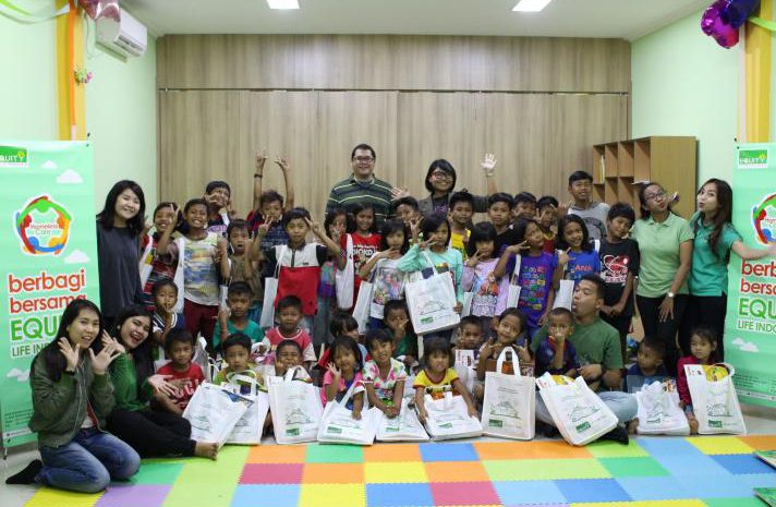  Equity Life Indonesia Berikan Edukasi Keuangan Kepada Anak-Anak dari Keluarga Tak Mampu